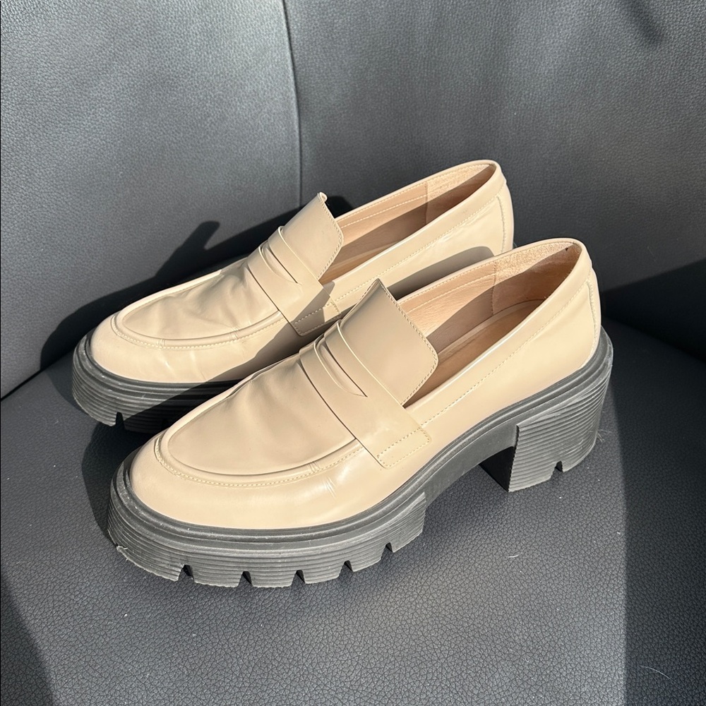Stuart Weitzman Soho Loafers